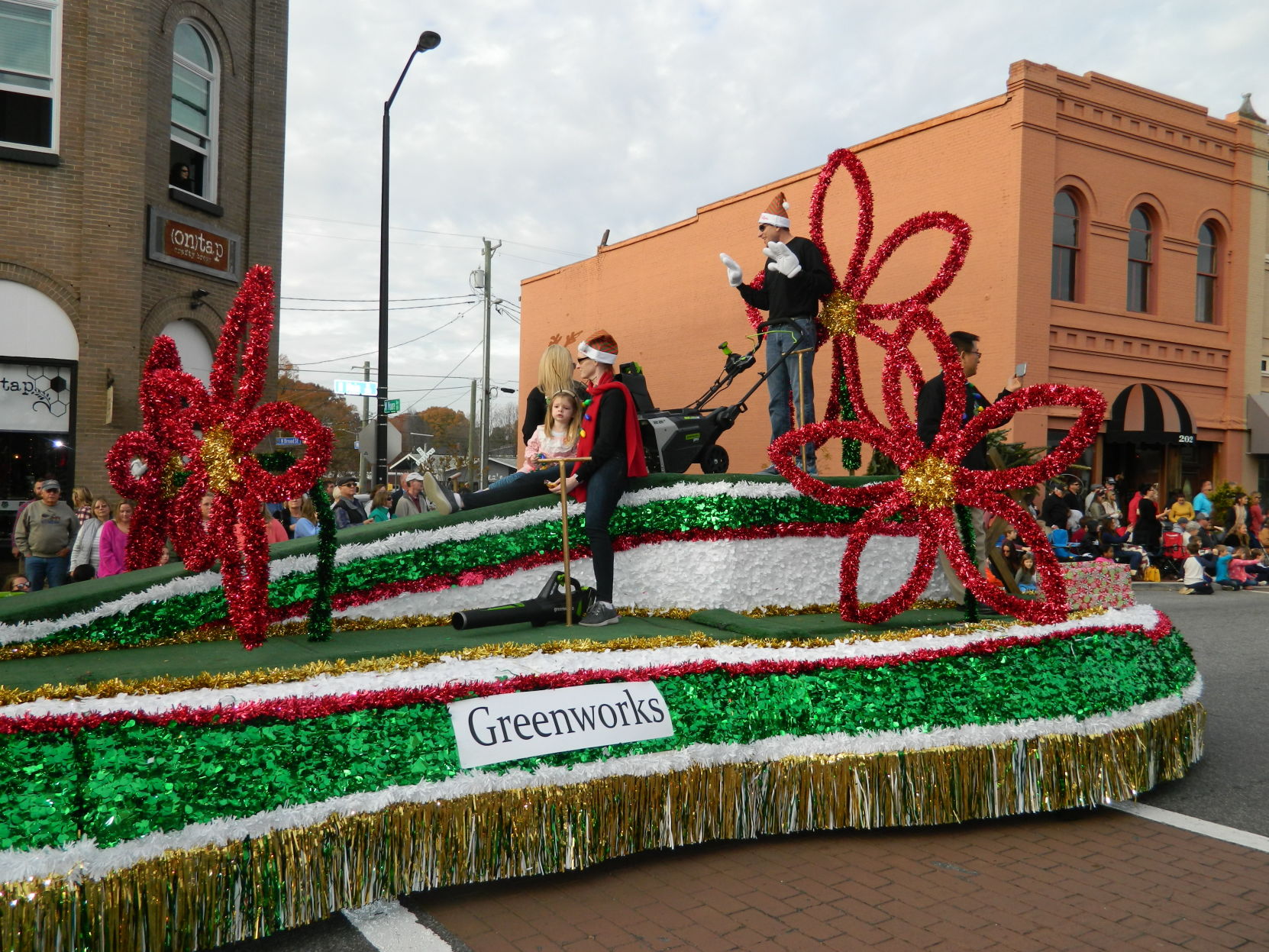 Mooresville Christmas Parade (244).JPG